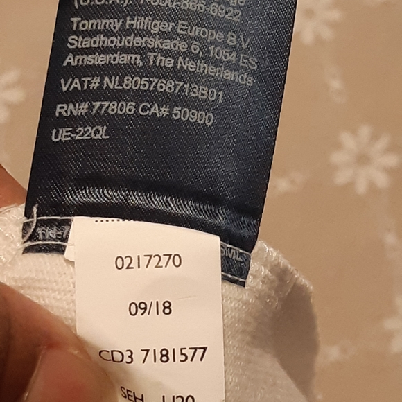 Boys Tommy Hilfiger Shirt, Long Sleeves, Red, White,Dark Blue, Gray, Size 18M - Picture 13 of 15